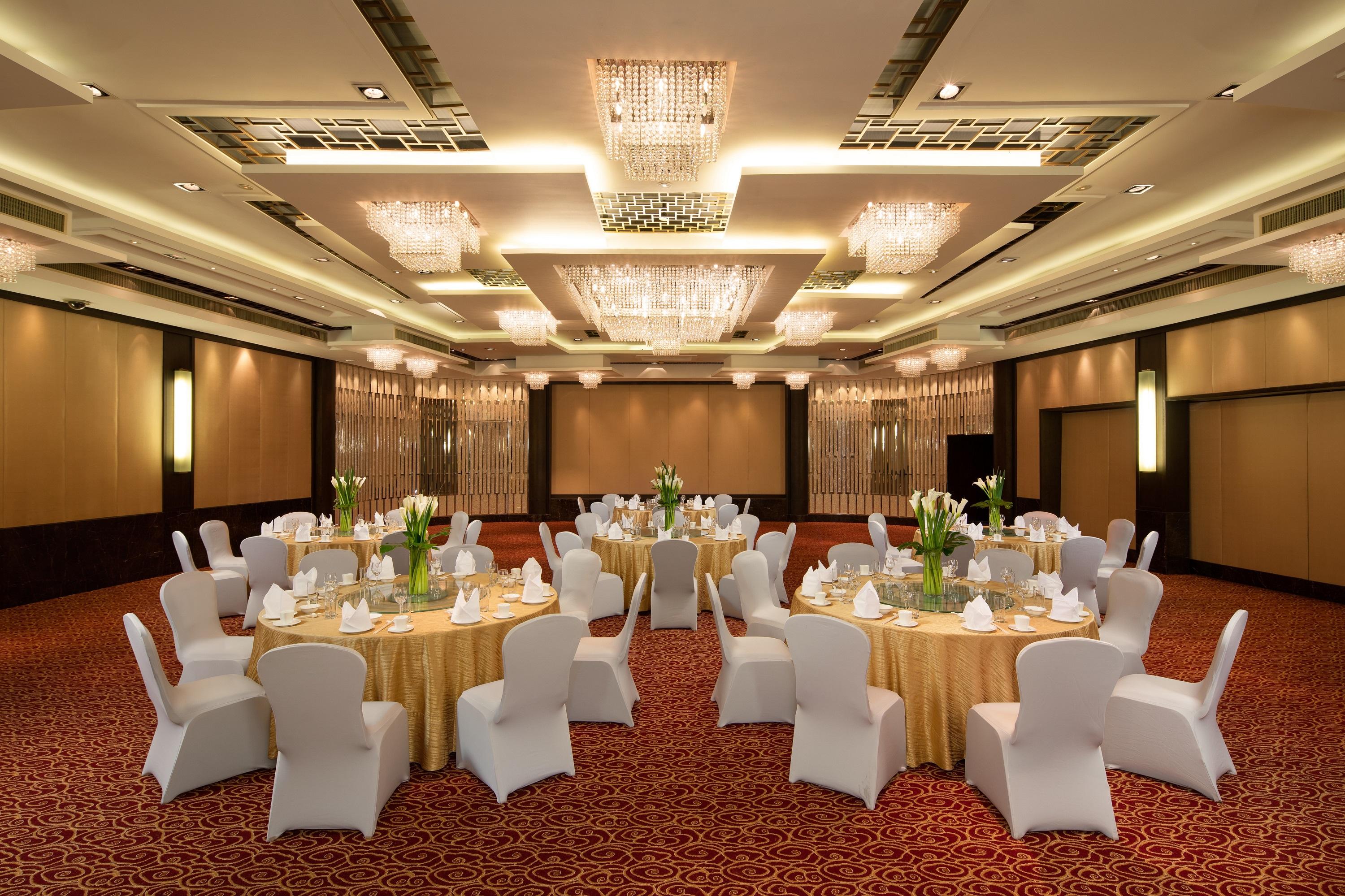 Hua Ting Hotel And Towers เซี่ยงไฮ้ ภายนอก รูปภาพ
